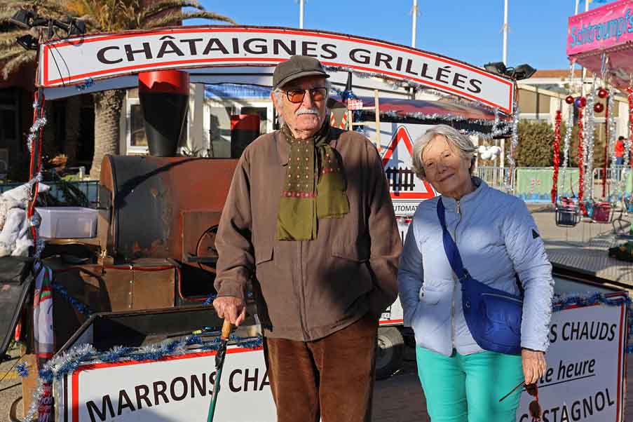 Serge et Liliane au marché de Noël de Palavas avec Occitalia