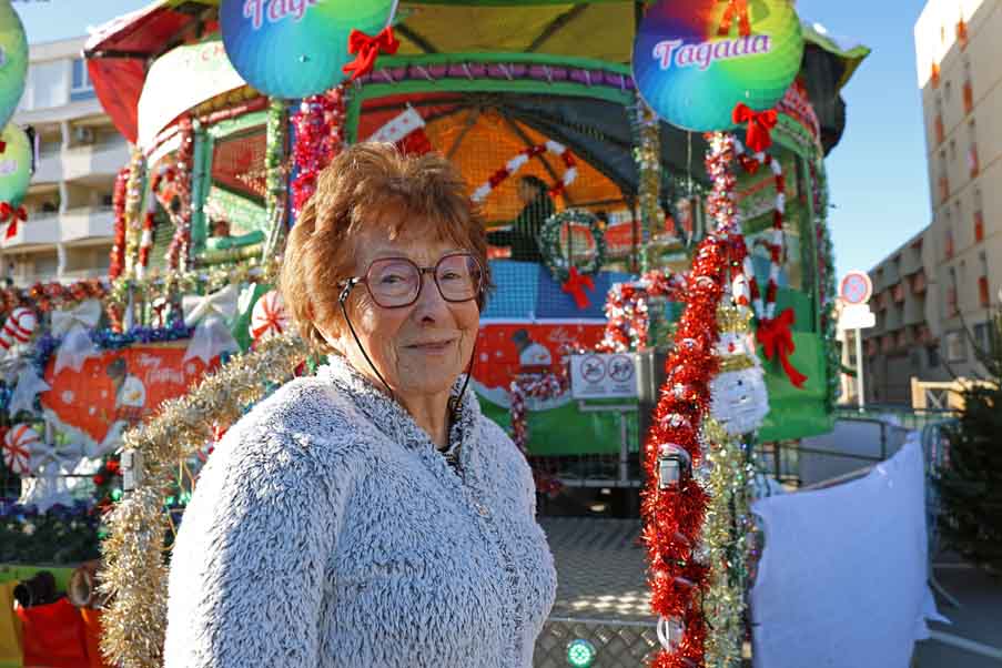 Claude au marché de Noël de Palavas, en sortie avec la résidence seniors de Montpellier