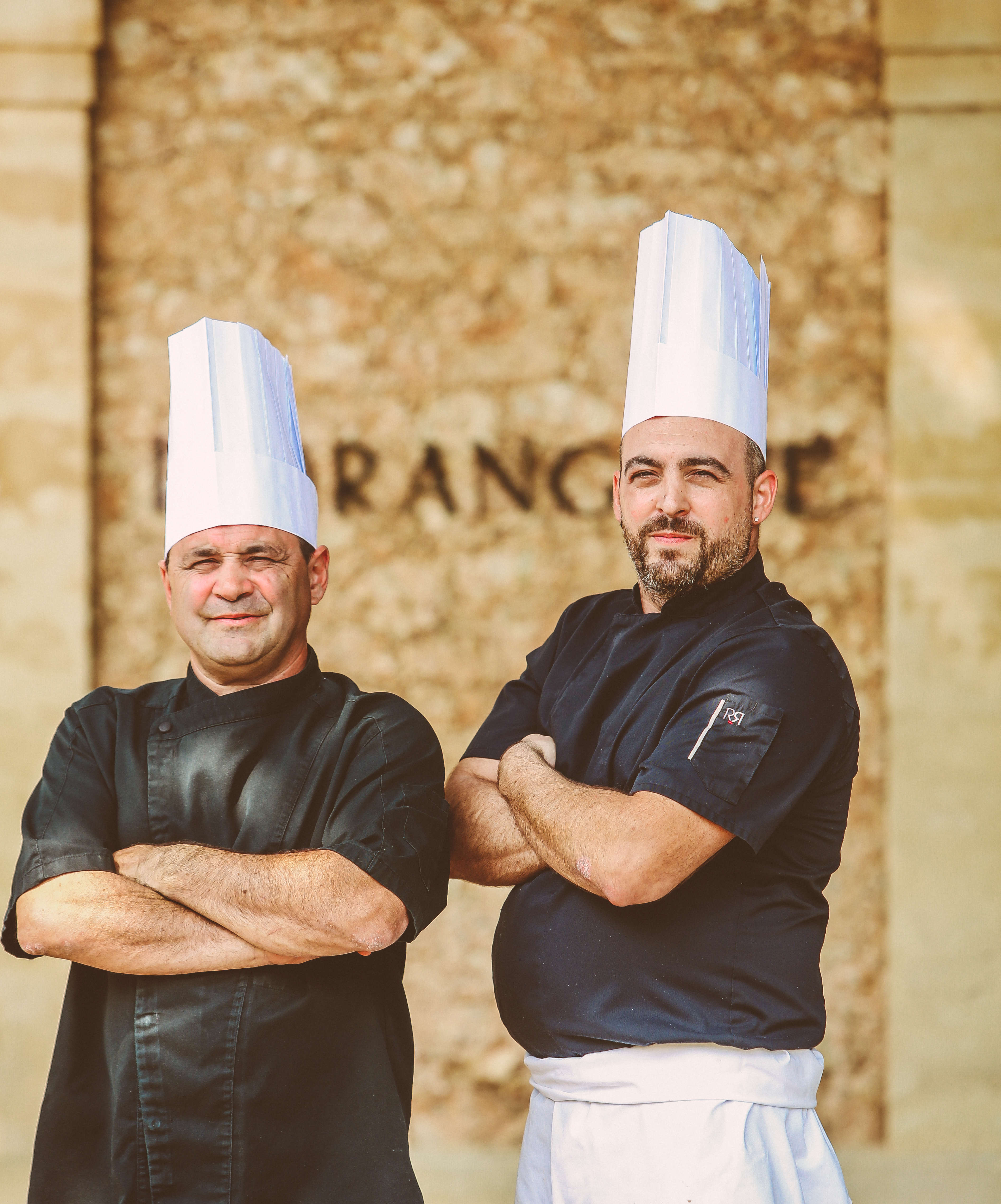 Christian et Michaél, les deux chefs cuisiniers de la résidence services seniors aux beaux arts à Montpellier